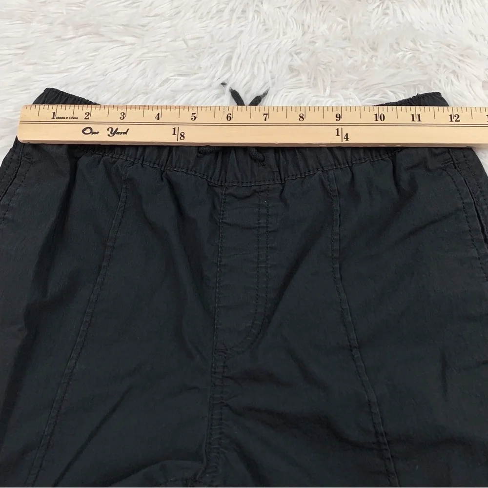 Gap‎ boy's chino shorts in black elastic waist